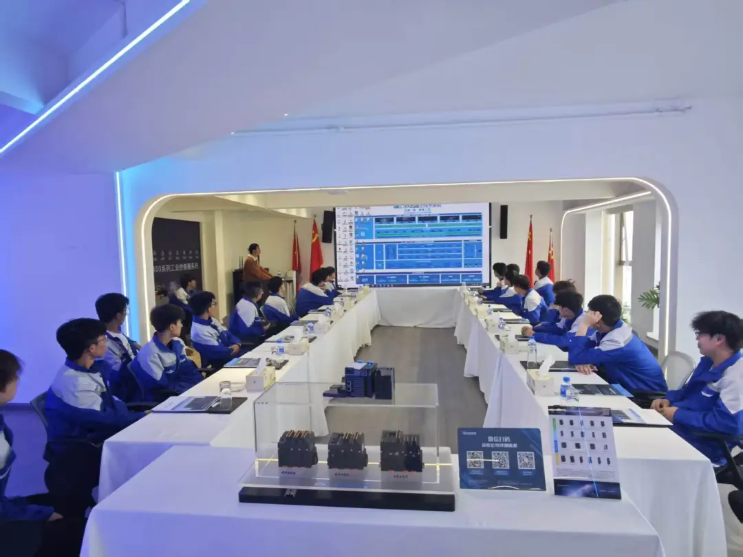 昆明工业职业技术学院电气学院师生走进suncitygroup太阳集团科技发展认知实习